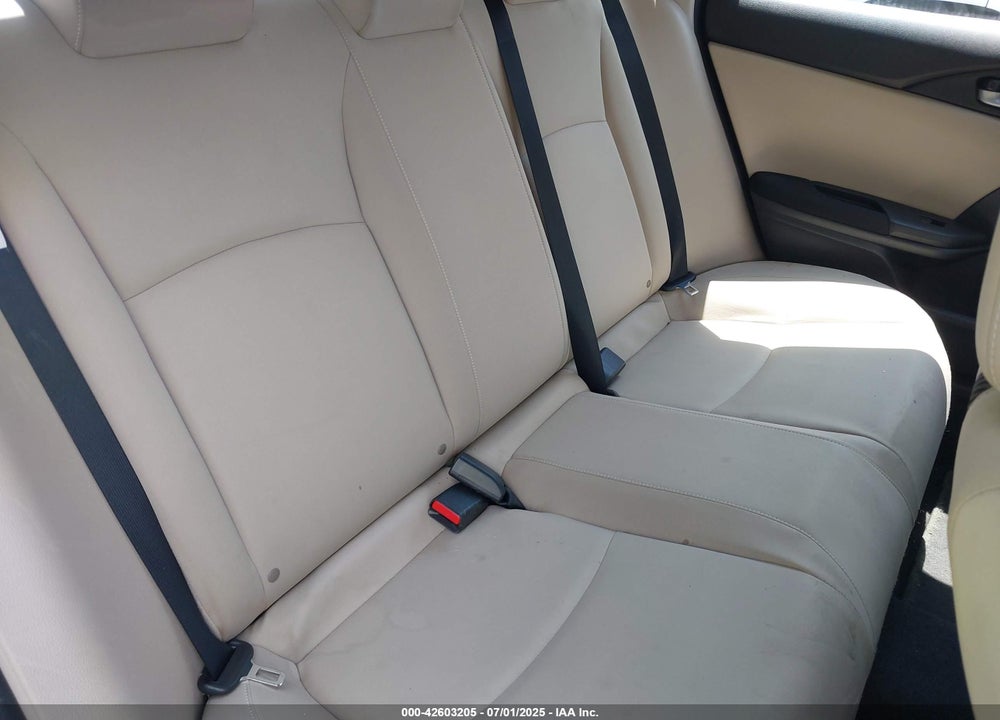 2018 HONDA CIVIC VIN: 19XFC2F53JE204607