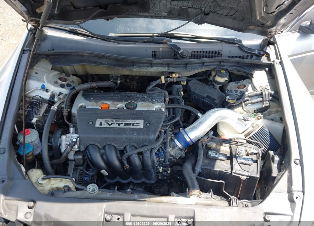2008 HONDA ACCORD VIN: 1HGCP26418A112053