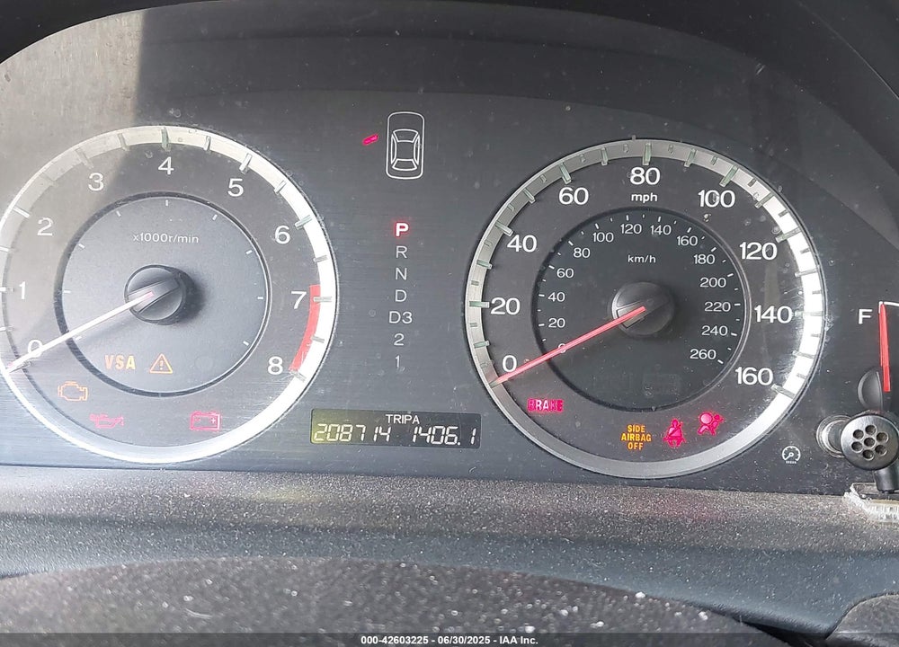 2008 HONDA ACCORD VIN: 1HGCP26418A112053