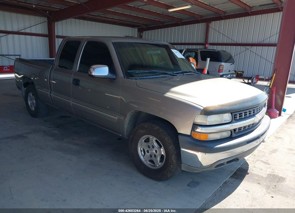 2000 CHEVROLET SILVERADO 1500 LS VIN: 2GCEK19T4Y1287359