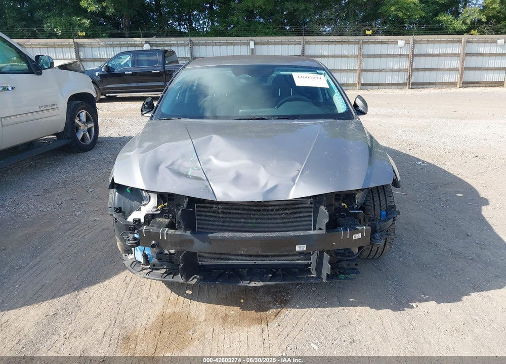 2021 HYUNDAI ELANTRA VIN: KMHLM4AG7MU209394