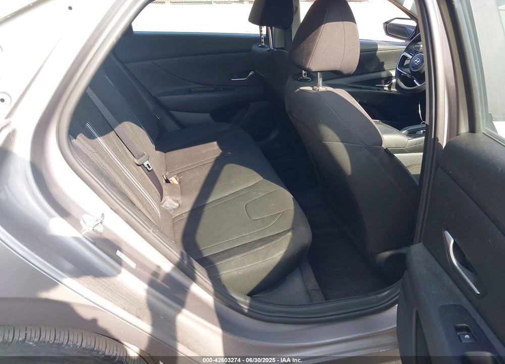 2021 HYUNDAI ELANTRA VIN: KMHLM4AG7MU209394