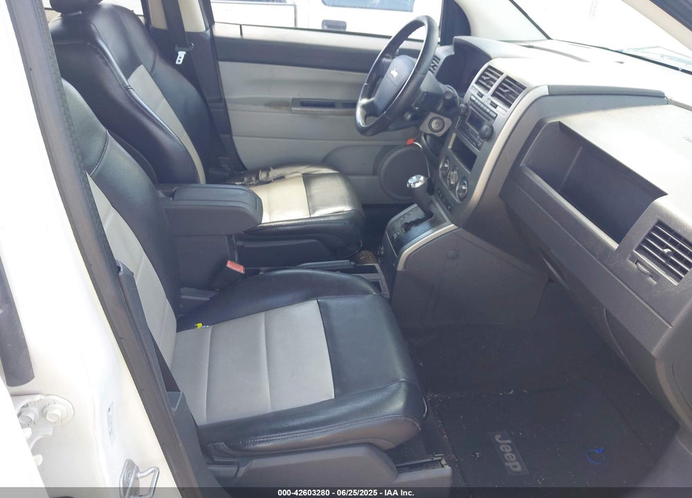 2007 JEEP COMPASS VIN: 1J8FT57W47D185884