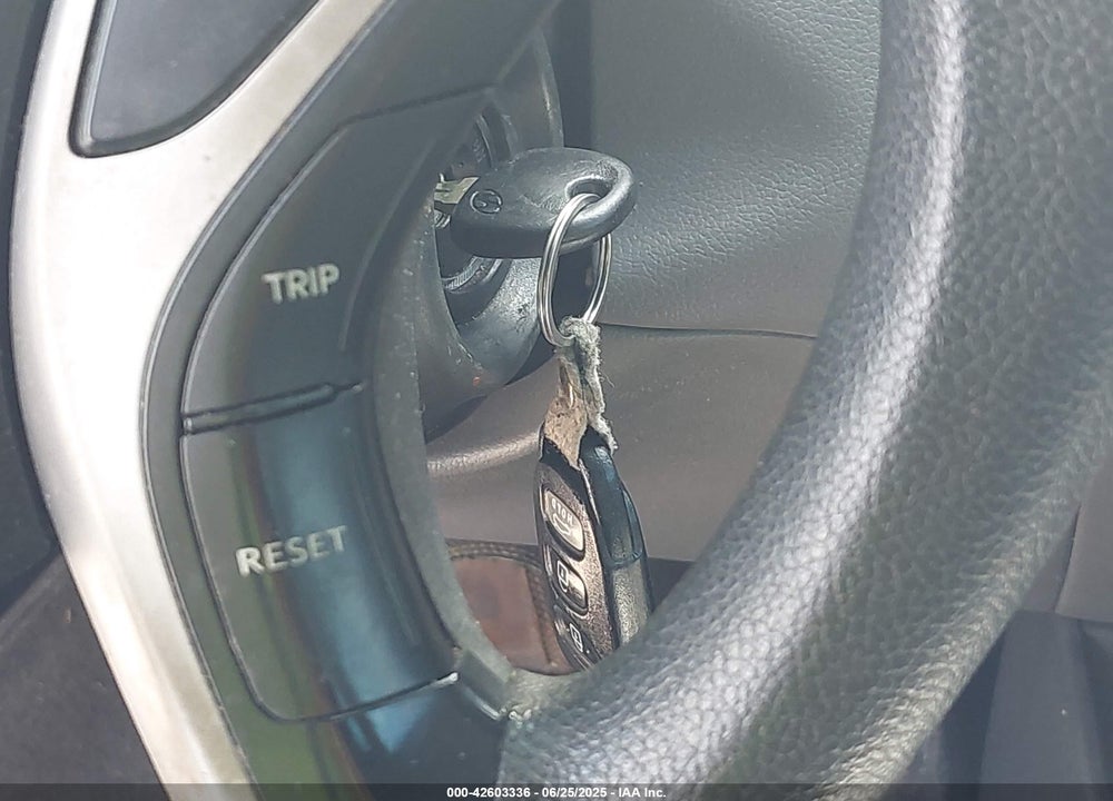 2011 HYUNDAI ELANTRA VIN: KMHDH4AE5BU165951