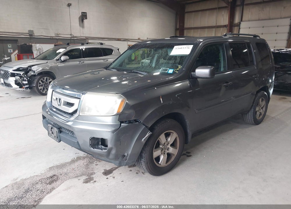 2011 HONDA PILOT EX-L VIN: 5FNYF4H59BB038341