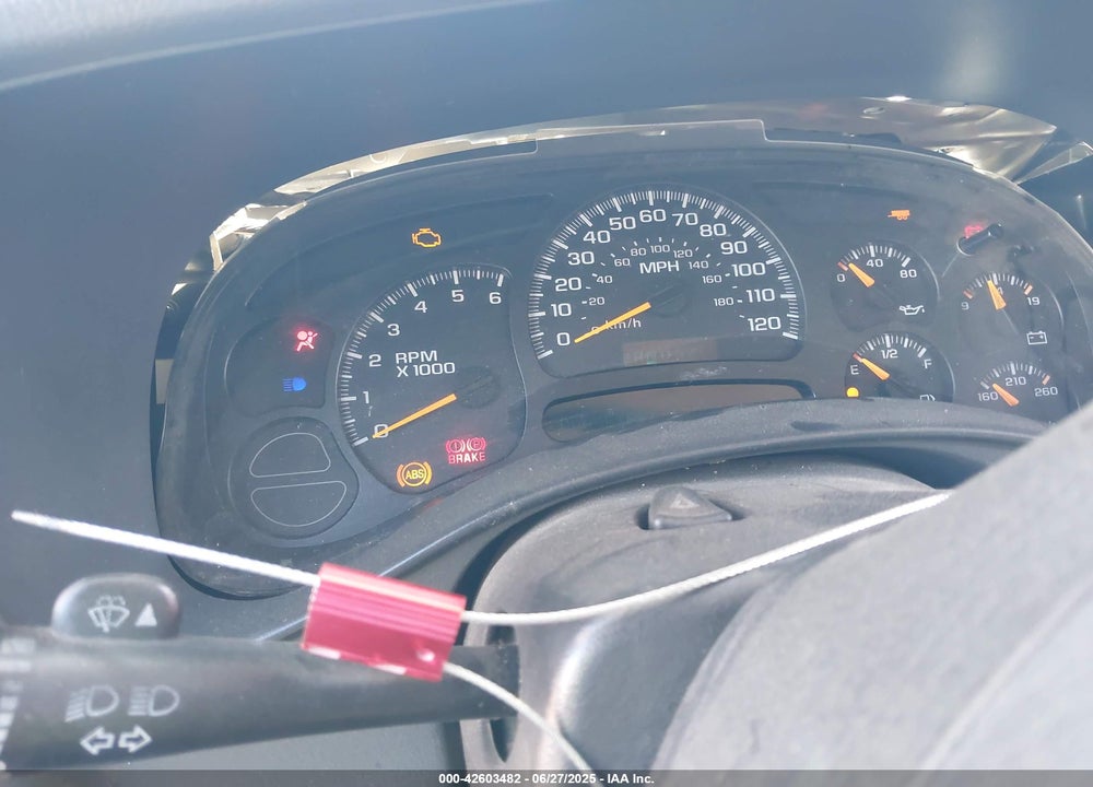 2004 CHEVROLET SILVERADO 1500 LS VIN: 2GCEC19V741428384