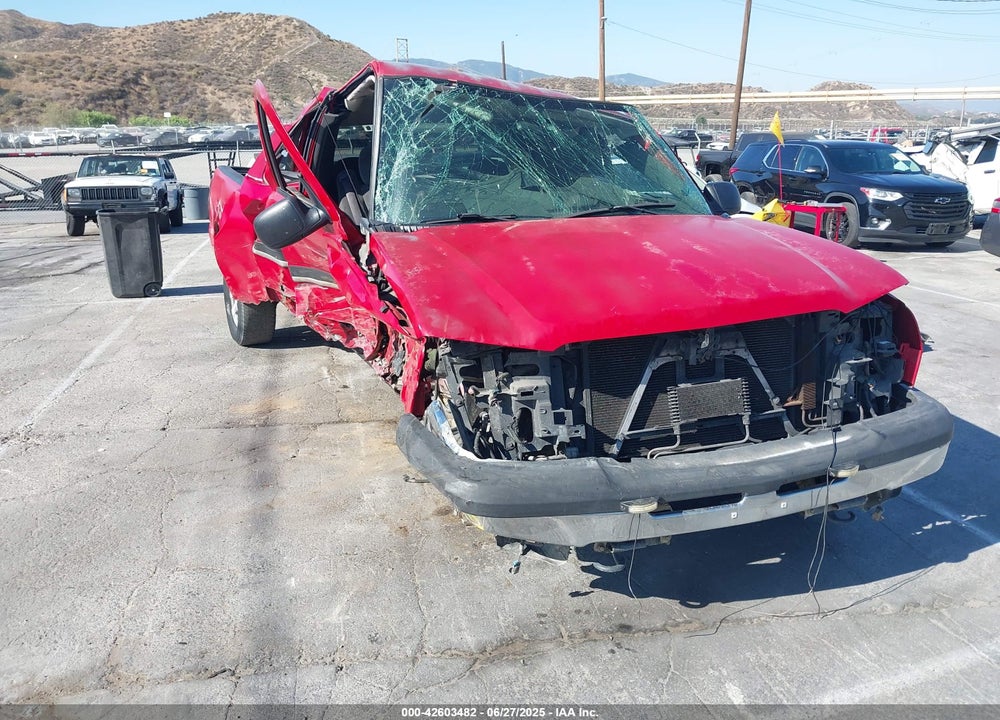 2004 CHEVROLET SILVERADO 1500 LS VIN: 2GCEC19V741428384