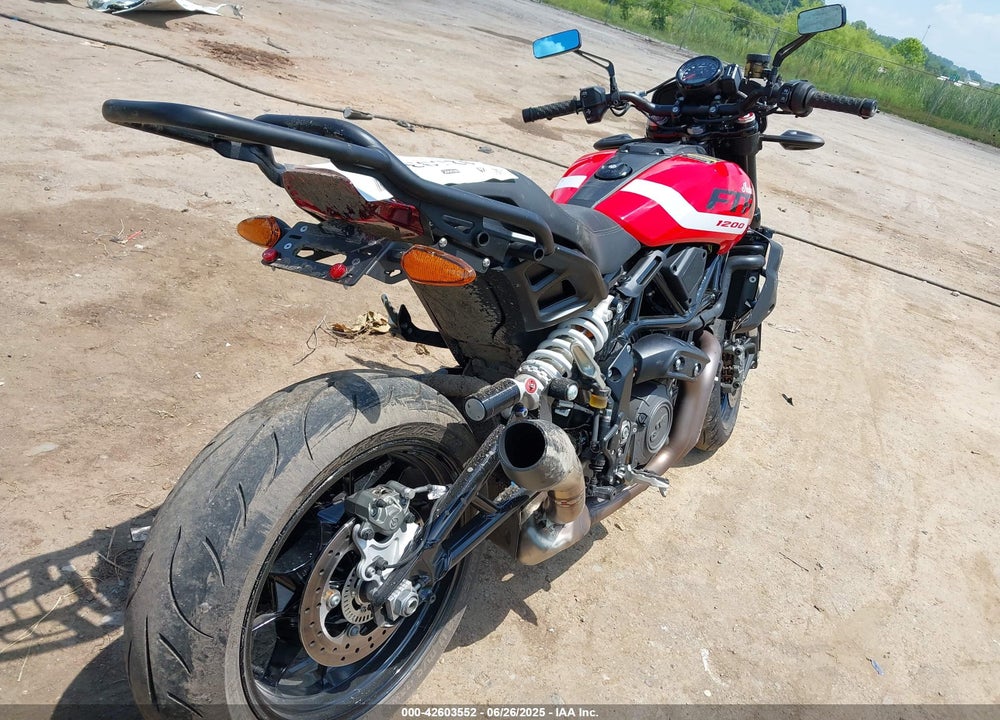 2024 INDIAN MOTORCYCLE CO. FTR VIN: 56KRZA229R3016513
