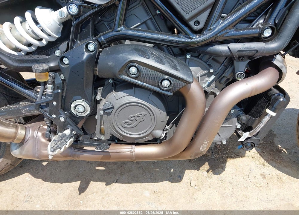 2024 INDIAN MOTORCYCLE CO. FTR VIN: 56KRZA229R3016513