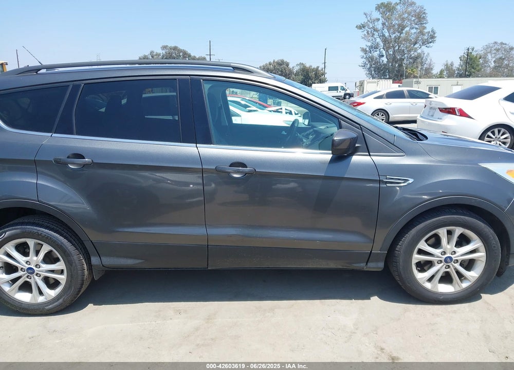 2017 FORD ESCAPE VIN: 1FMCU0GD6HUC88388