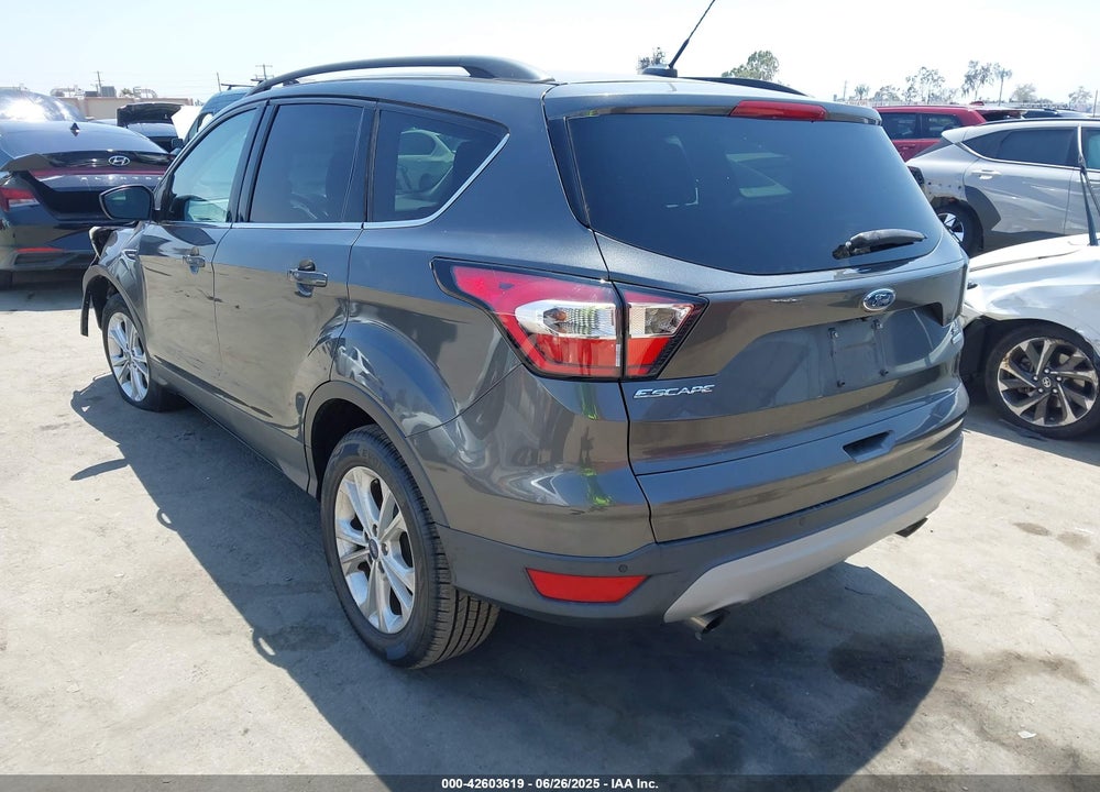 2017 FORD ESCAPE VIN: 1FMCU0GD6HUC88388