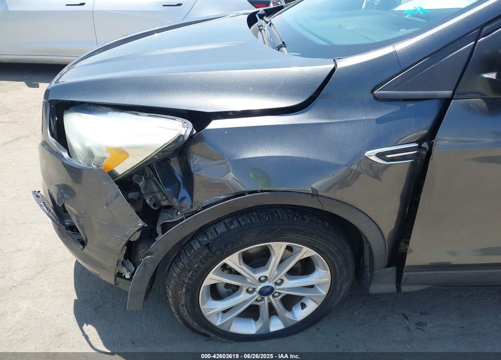 2017 FORD ESCAPE VIN: 1FMCU0GD6HUC88388