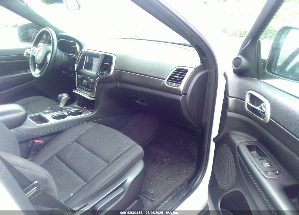 2018 JEEP GRAND CHEROKEE LAREDO E 4X4 VIN: 1C4RJFAGXJC276947