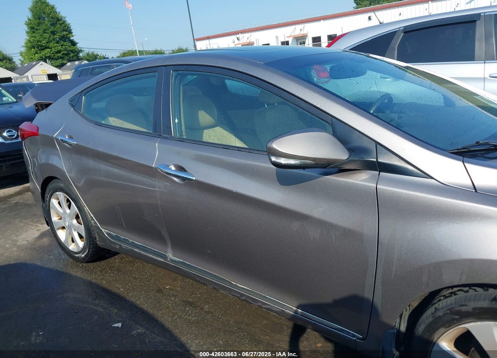 2013 HYUNDAI ELANTRA VIN: 5NPDH4AE5DH173601