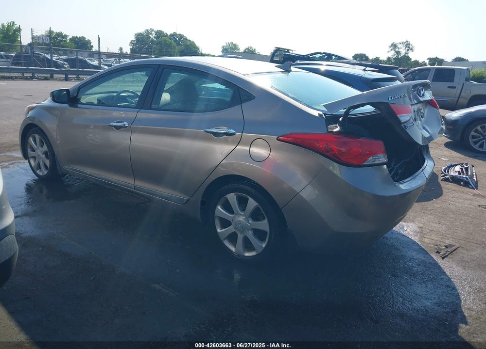2013 HYUNDAI ELANTRA VIN: 5NPDH4AE5DH173601