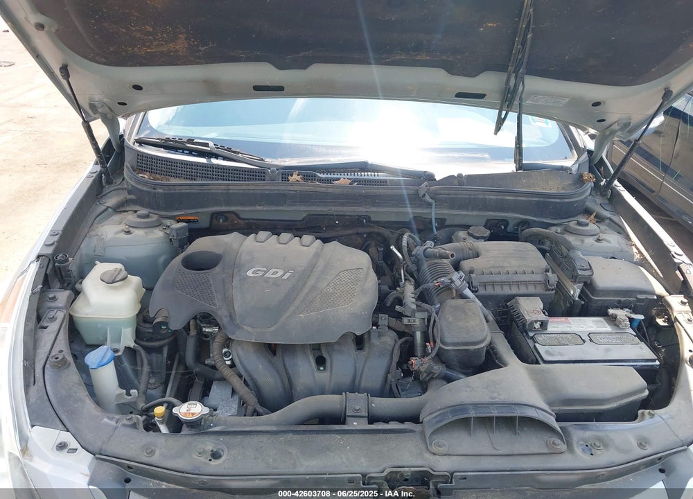 2014 HYUNDAI SONATA VIN: 5NPEB4AC3EH830711