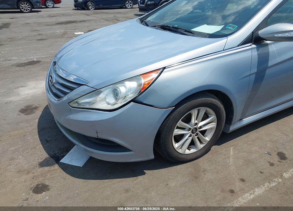2014 HYUNDAI SONATA VIN: 5NPEB4AC3EH830711