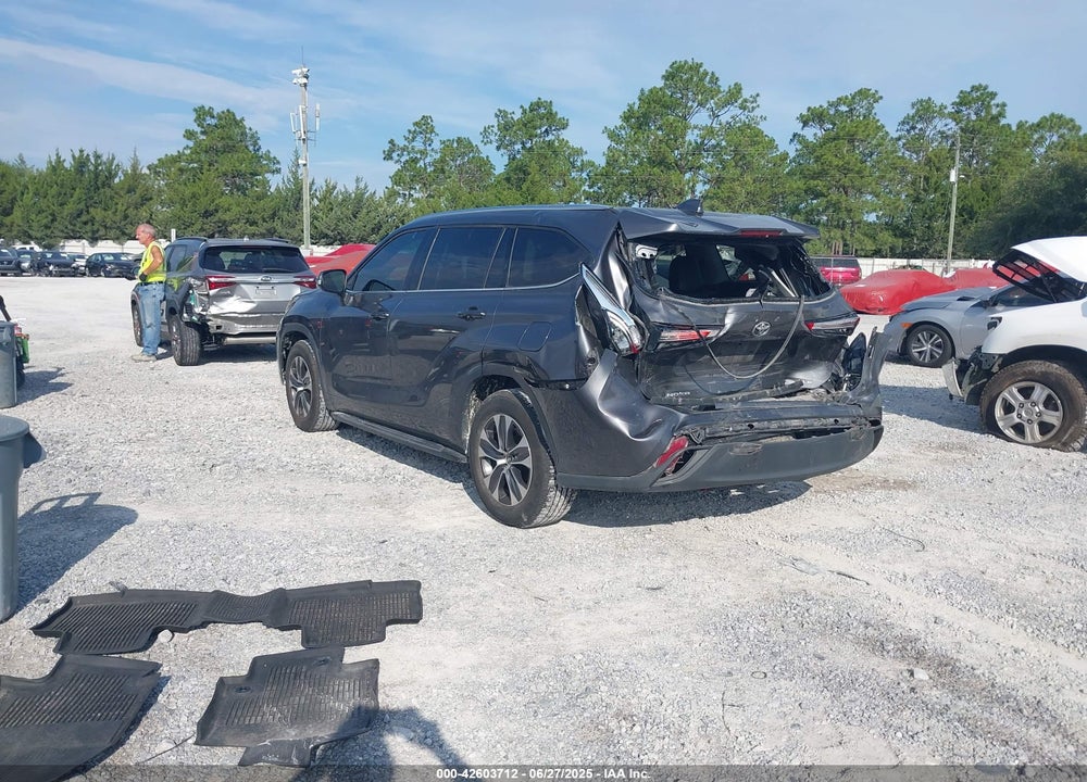 2021 TOYOTA HIGHLANDER VIN: 5TDGZRAH4MS532366