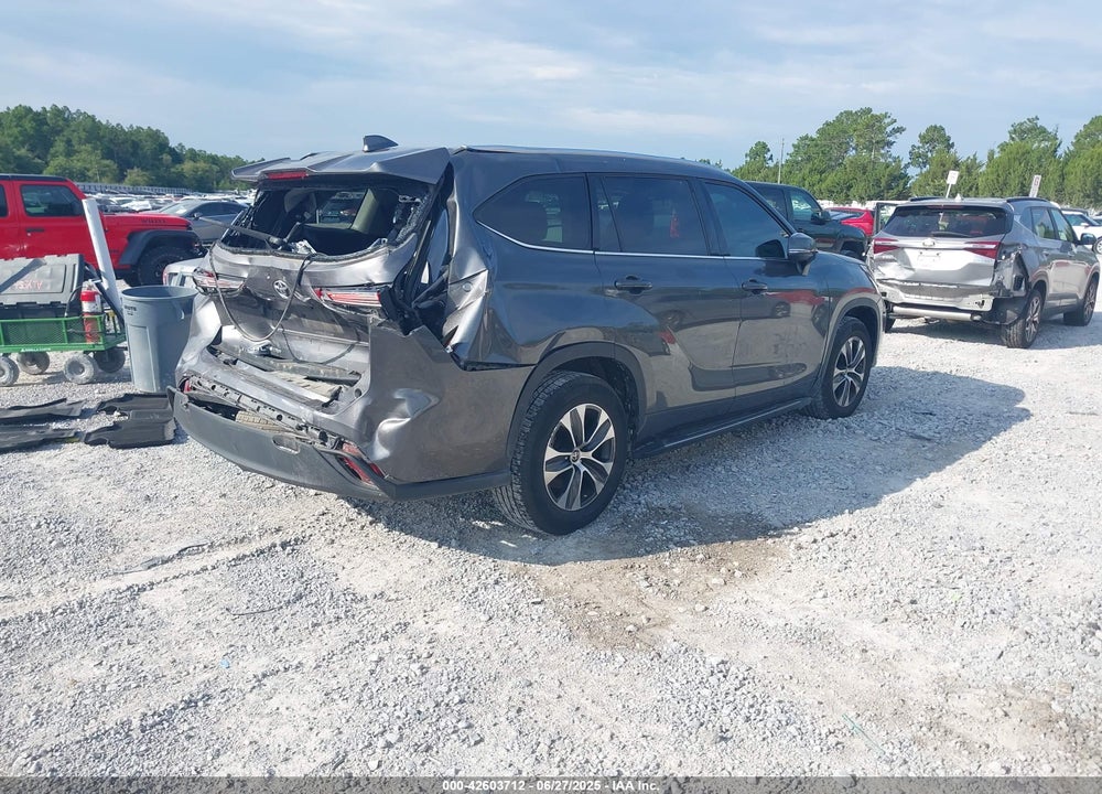 2021 TOYOTA HIGHLANDER VIN: 5TDGZRAH4MS532366