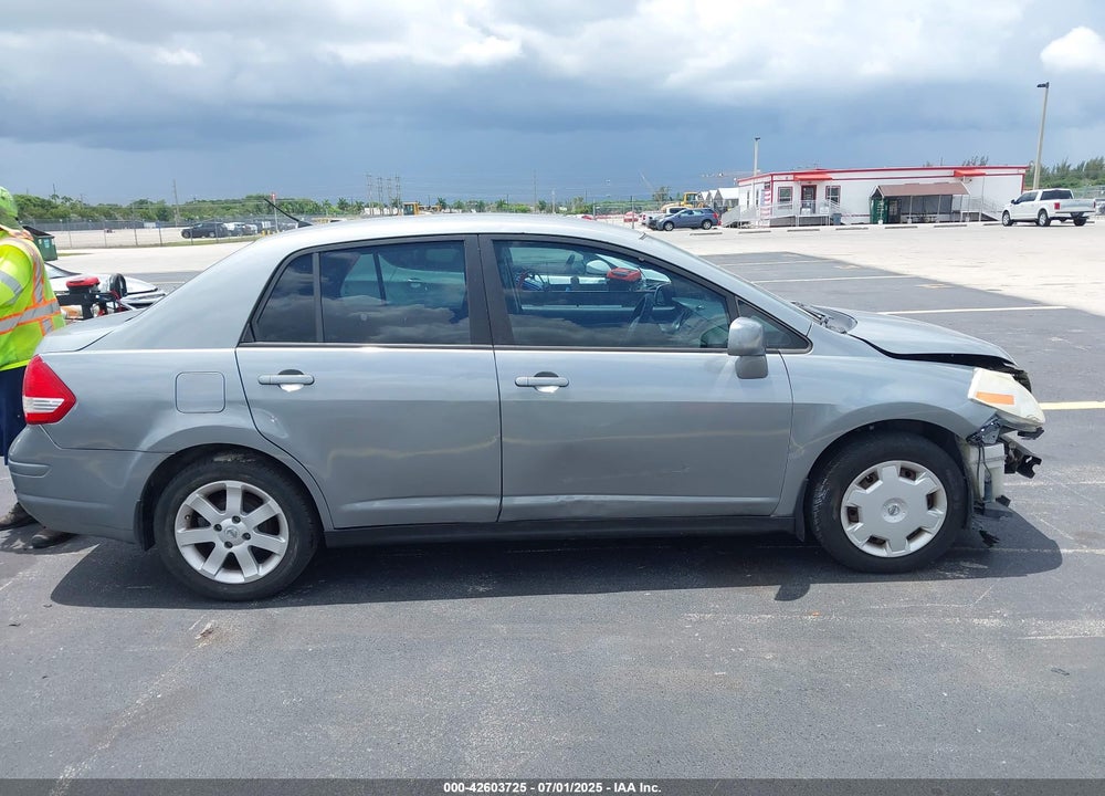 2009 NISSAN VERSA VIN: 3N1BC11E89L495132