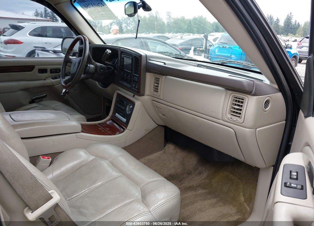 2002 CADILLAC ESCALADE STANDARD VIN: 1GYEK63N32R138893