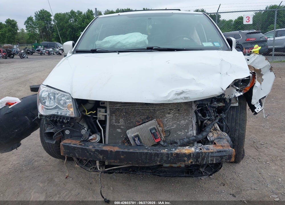 2016 CHRYSLER TOWN & COUNTRY TOURING VIN: 2C4RC1BG1GR287198