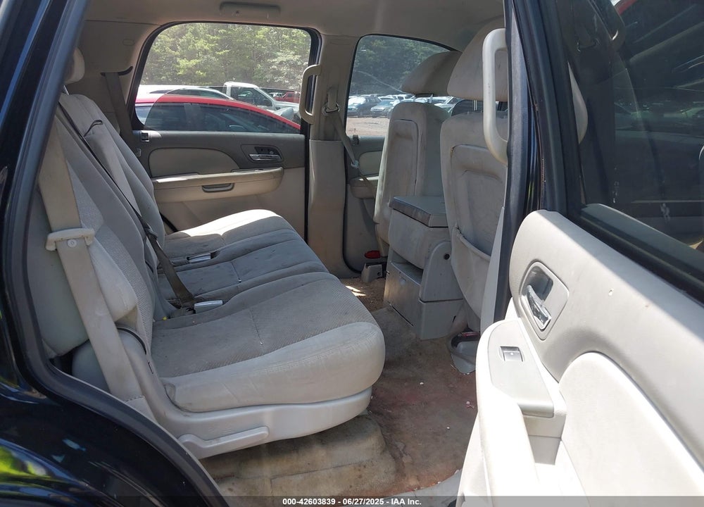 2008 CHEVROLET TAHOE VIN: 1GNFC13C58R105676