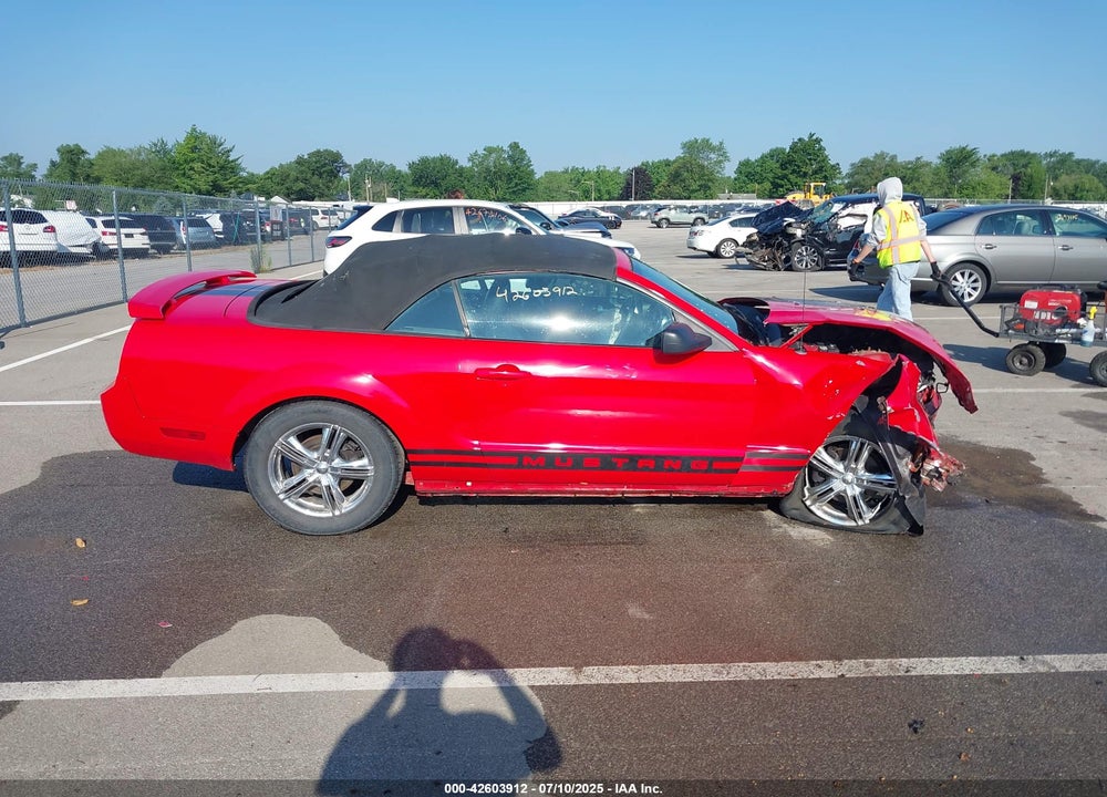 2005 FORD MUSTANG VIN: 1ZVFT84N555231280
