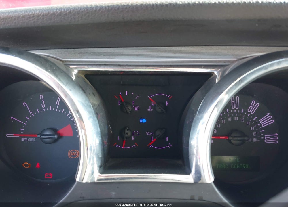 2005 FORD MUSTANG VIN: 1ZVFT84N555231280