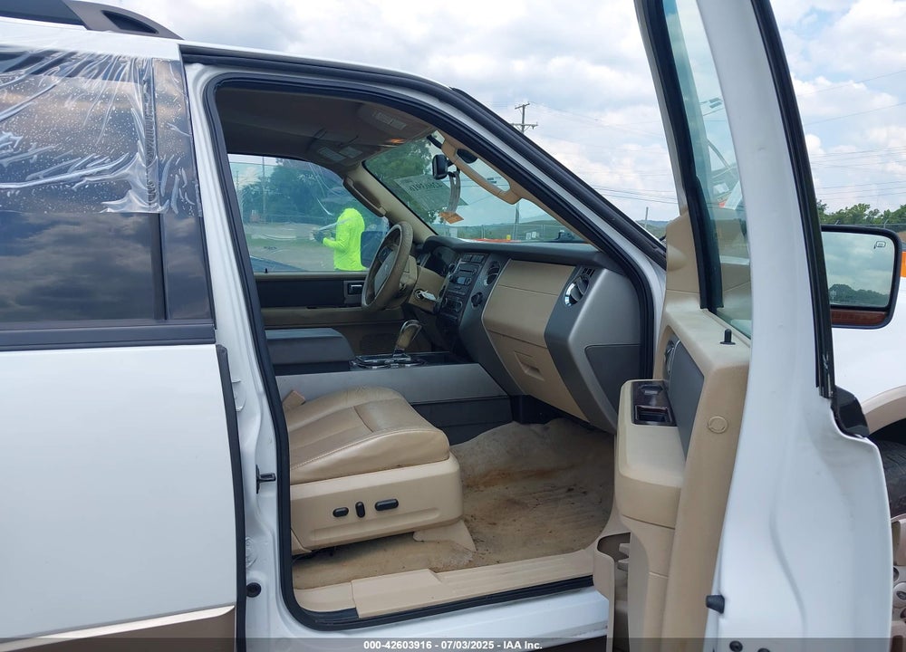 2011 FORD EXPEDITION VIN: 1FMJU1J50BEF32150