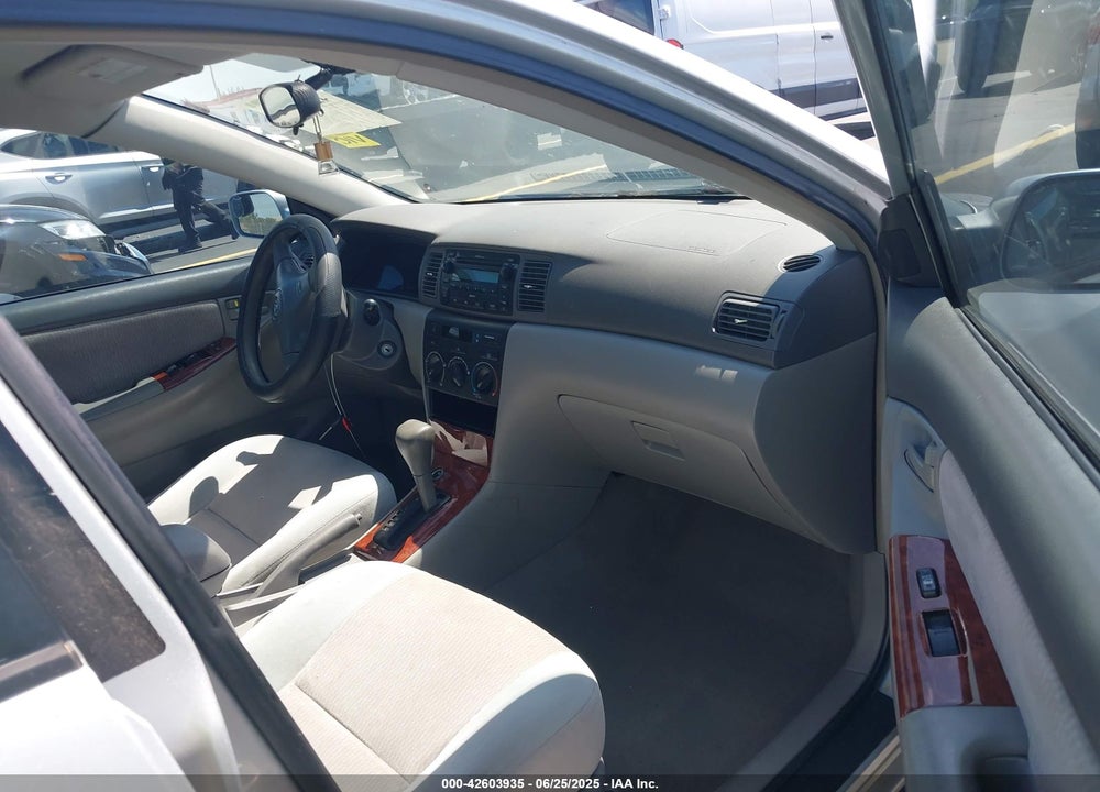 2008 TOYOTA COROLLA VIN: 1NXBR32E88Z047124