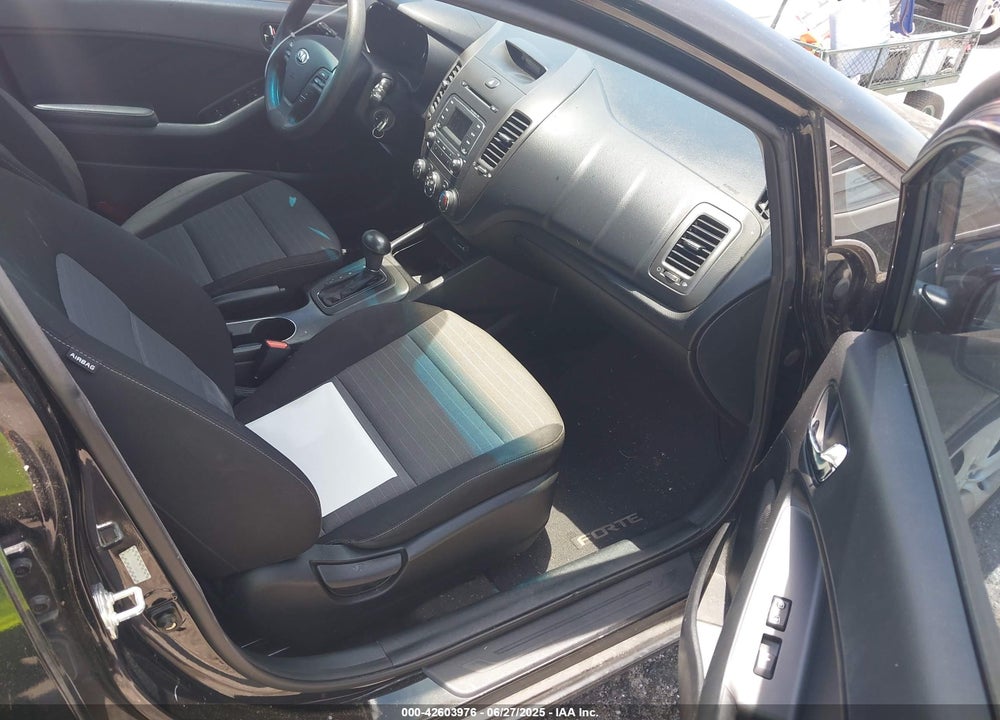 2016 KIA FORTE LX VIN: KNAFK5A8XG5607717