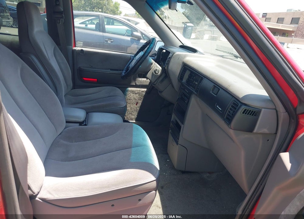 1993 PLYMOUTH VOYAGER SE VIN: 2P4GH4535PR149419