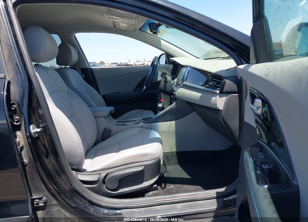2020 KIA NIRO PLUG-IN HYBRID VIN: KNDCM3LD4L5390755