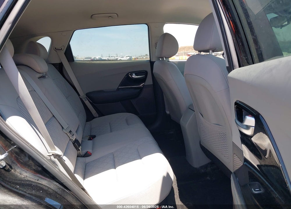 2020 KIA NIRO PLUG-IN HYBRID VIN: KNDCM3LD4L5390755