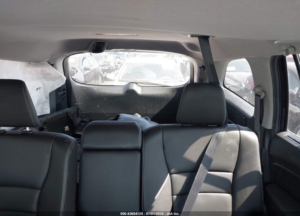 2022 HONDA PILOT VIN: 5FNYF5H24NB011709