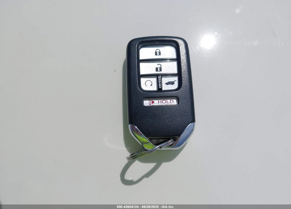 2018 HONDA CR-V VIN: 7FARW2H87JE045052