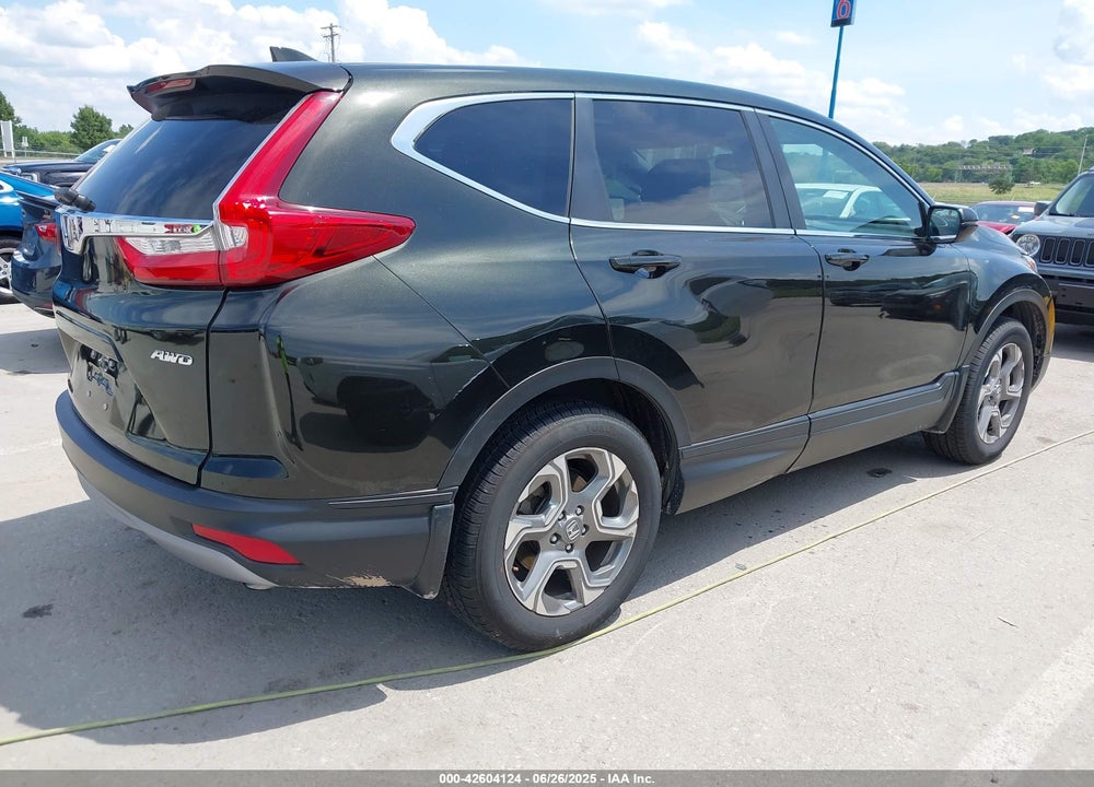 2018 HONDA CR-V VIN: 7FARW2H87JE045052