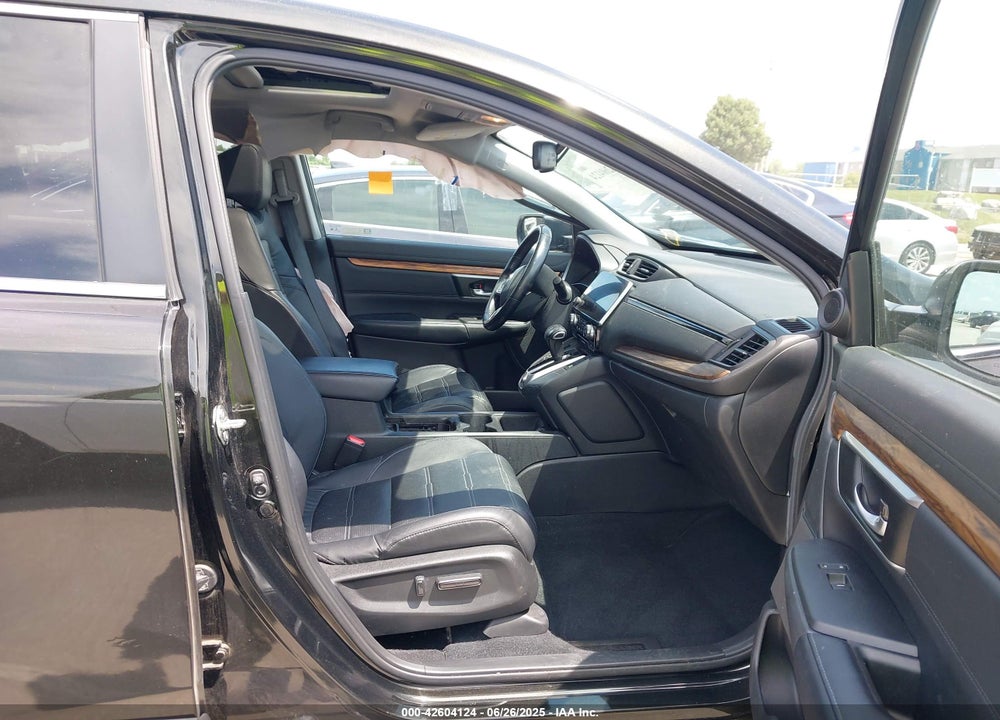 2018 HONDA CR-V VIN: 7FARW2H87JE045052