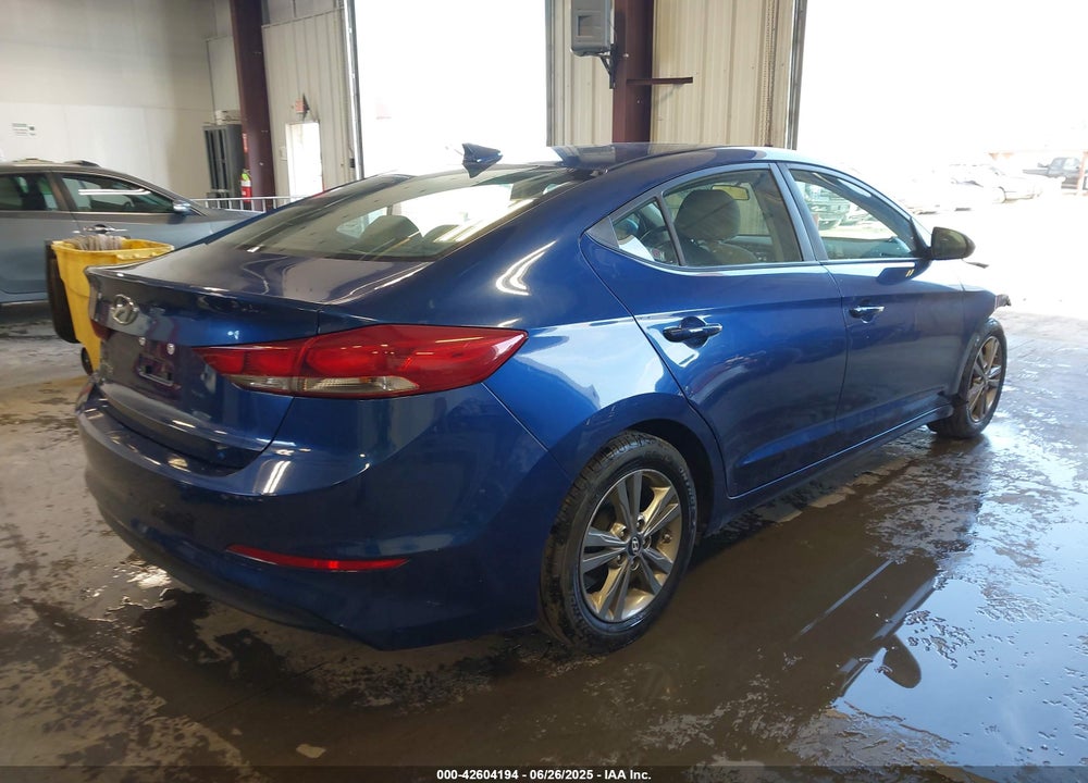 2017 HYUNDAI ELANTRA SE VIN: 5NPD84LF0HH012777
