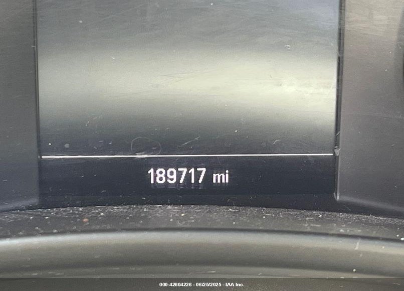 2018 CHEVROLET EQUINOX VIN: 2GNAXSEV1J6177902