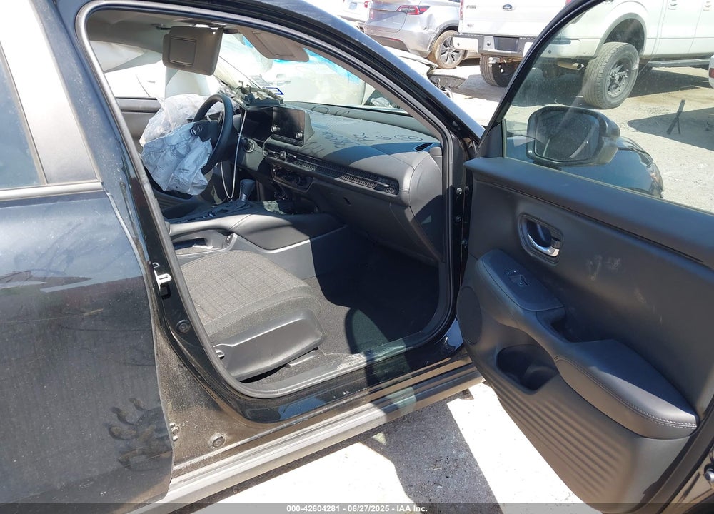 2025 HONDA HR-V VIN: 3CZRZ1H3XSM701463