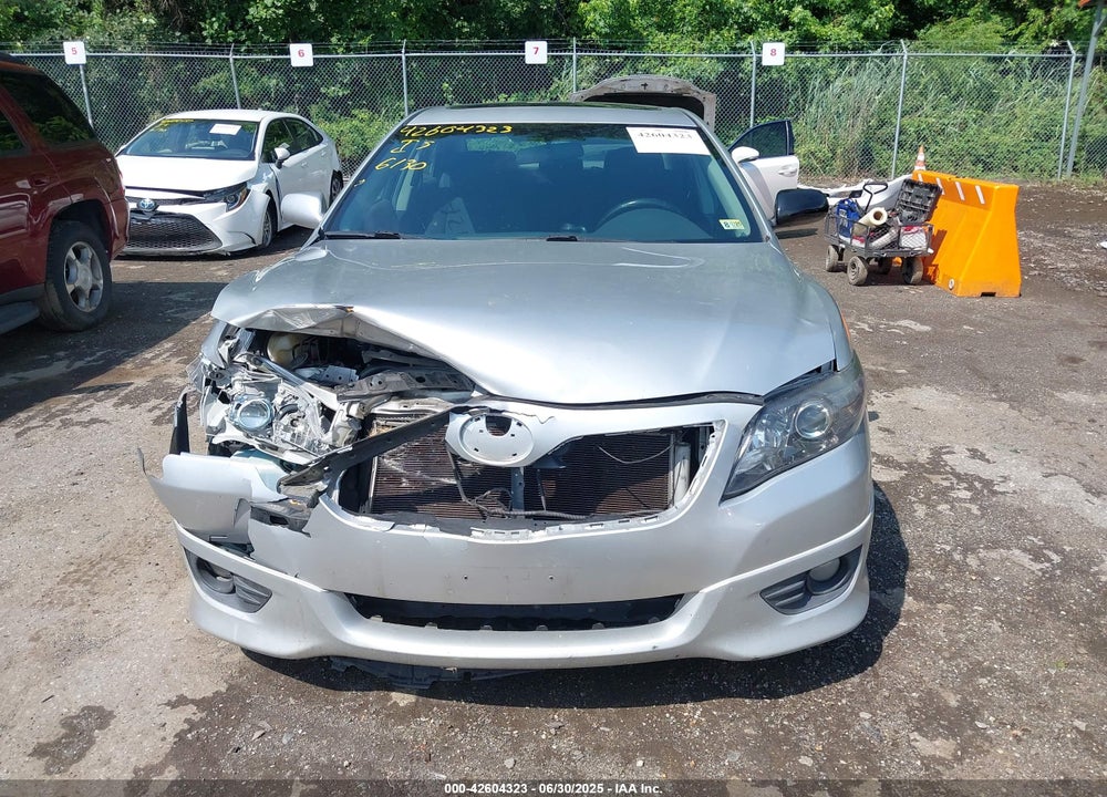 2011 TOYOTA CAMRY SE VIN: 4T1BF3EK1BU136972