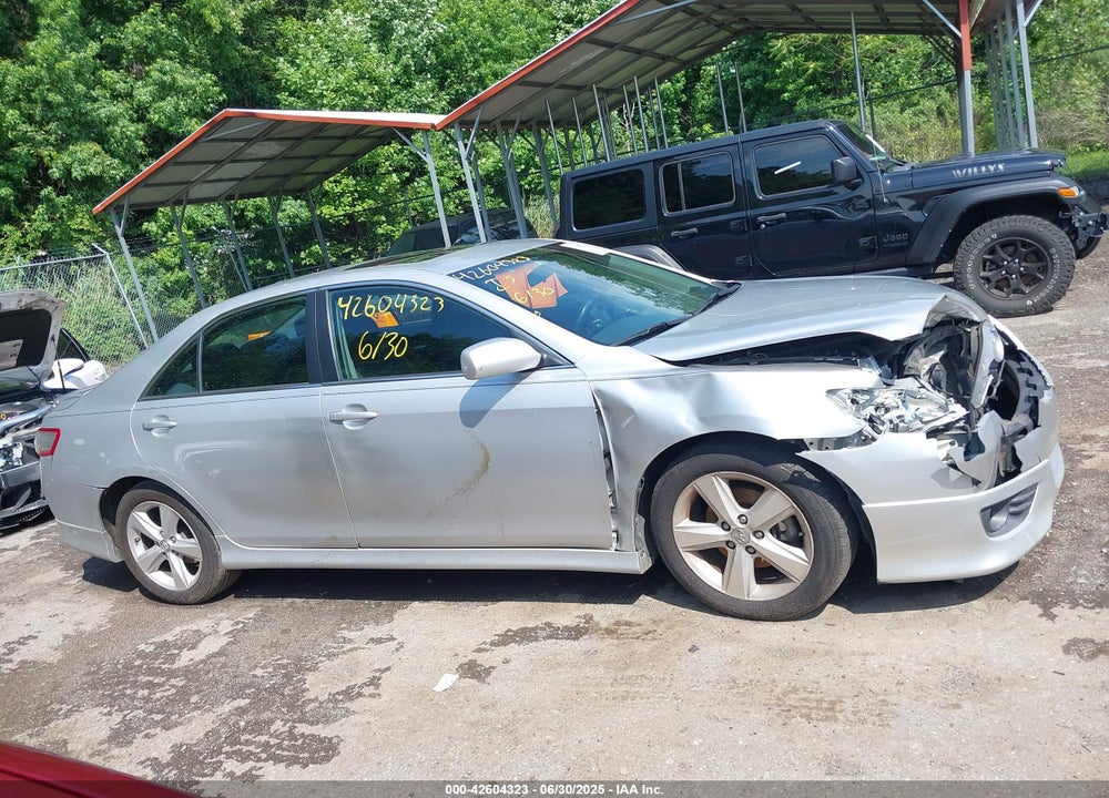 2011 TOYOTA CAMRY SE VIN: 4T1BF3EK1BU136972