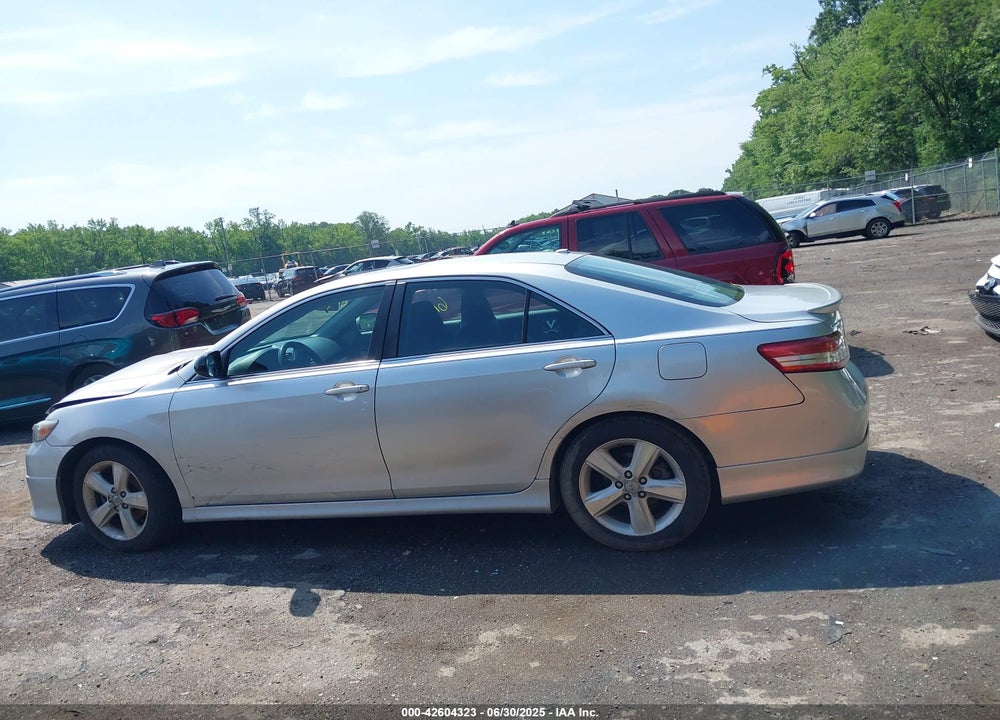 2011 TOYOTA CAMRY SE VIN: 4T1BF3EK1BU136972