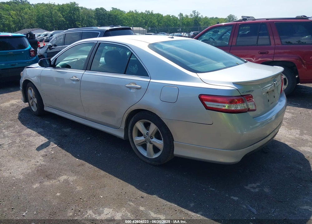 2011 TOYOTA CAMRY SE VIN: 4T1BF3EK1BU136972