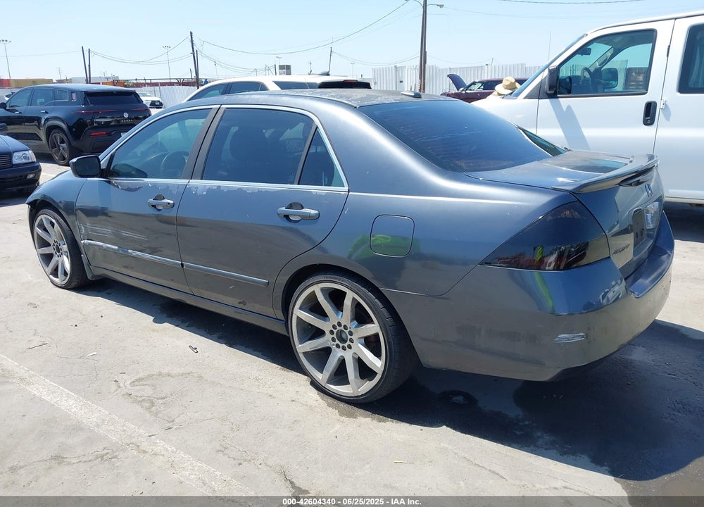 2006 HONDA ACCORD VIN: 1HGCM56816A133530