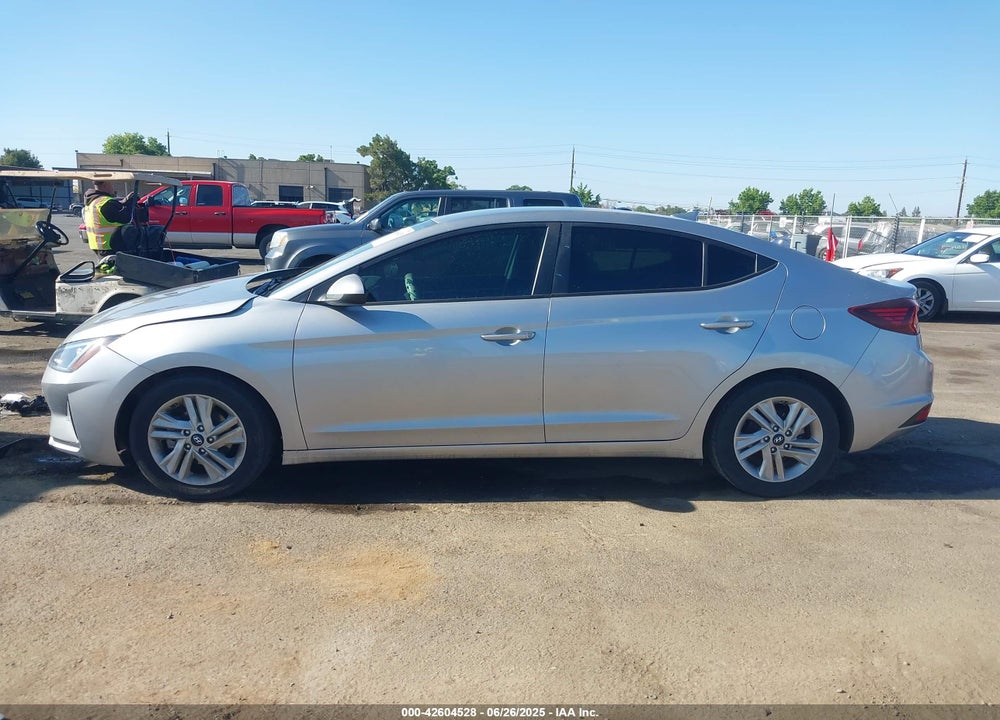 2020 HYUNDAI ELANTRA VIN: 5NPD84LF9LH621648