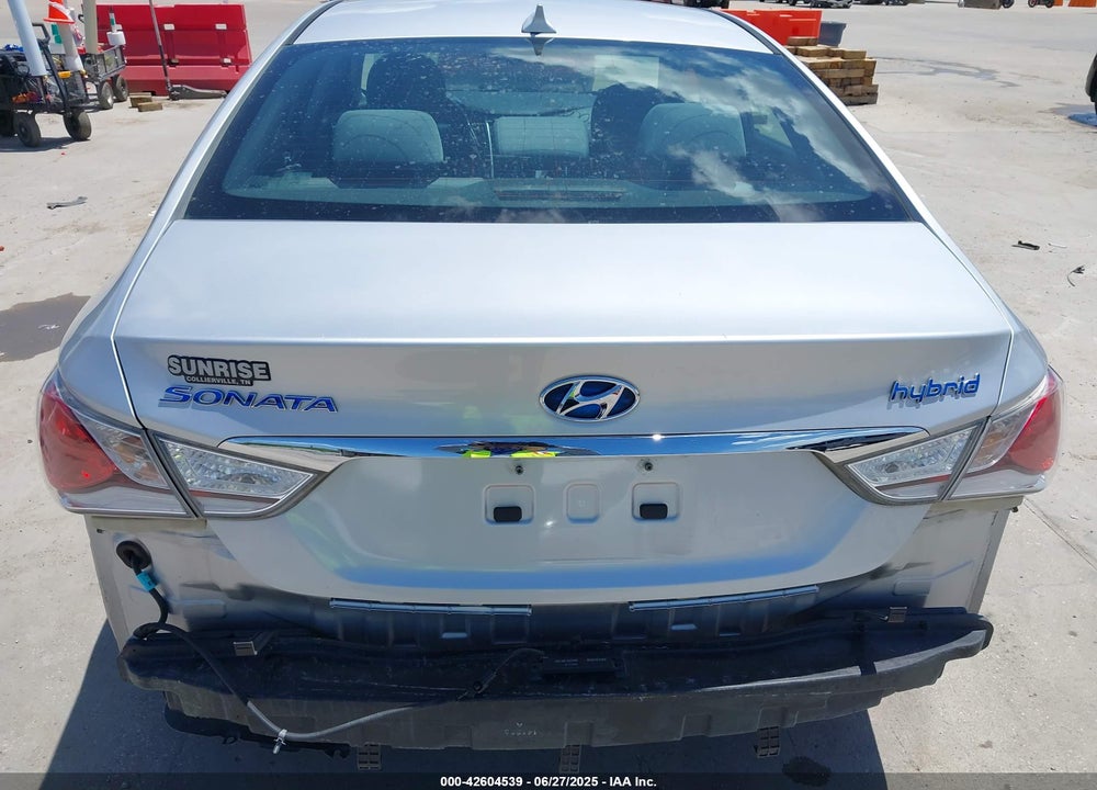 2015 HYUNDAI SONATA HYBRID VIN: KMHEC4A4XFA138357