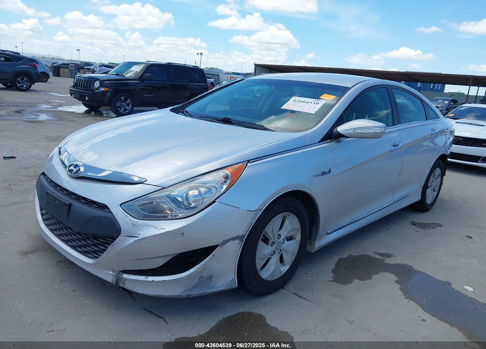 2015 HYUNDAI SONATA HYBRID VIN: KMHEC4A4XFA138357